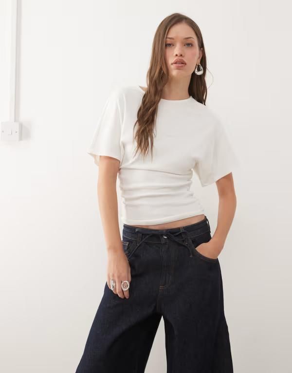 ノイジーメイ レディース トップス Tシャツ ウエストマーク Noisy May cinched waistshirt Cloudancer ホワイト