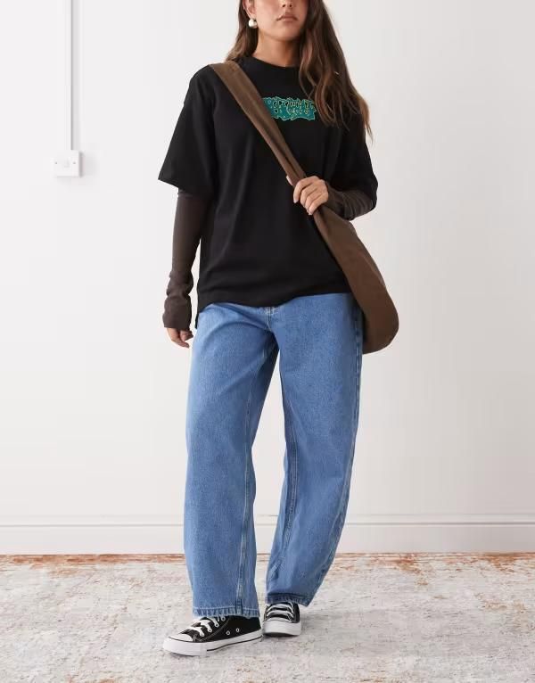 リクレイム ヴィンテージ レディース ボトムス デニムパンツ デニム ジーンズ Reclaimed Vintage barrel leg denim jeans with seam details in mid blue wash Indigo インディゴ