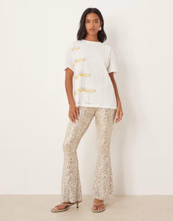 ネバーフリードレスド レディース ボトムス カジュアルパンツ プチ パンツ スパンコール Never Fully Dressed Petite sequin flared pants part of a set Silver シルバー