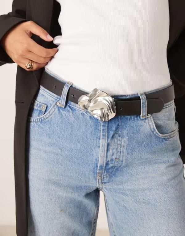 エイソス レディース アクセサリー ベルト ASOS DESIGN waist and hip belt with hammered buckle Black ブラック