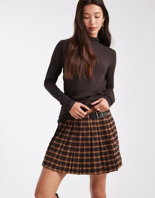 オンリー レディース ボトムス スカート プリーツ ミニ ONLY pleated mini skirt with belt detail plaid BROWN ブラウン