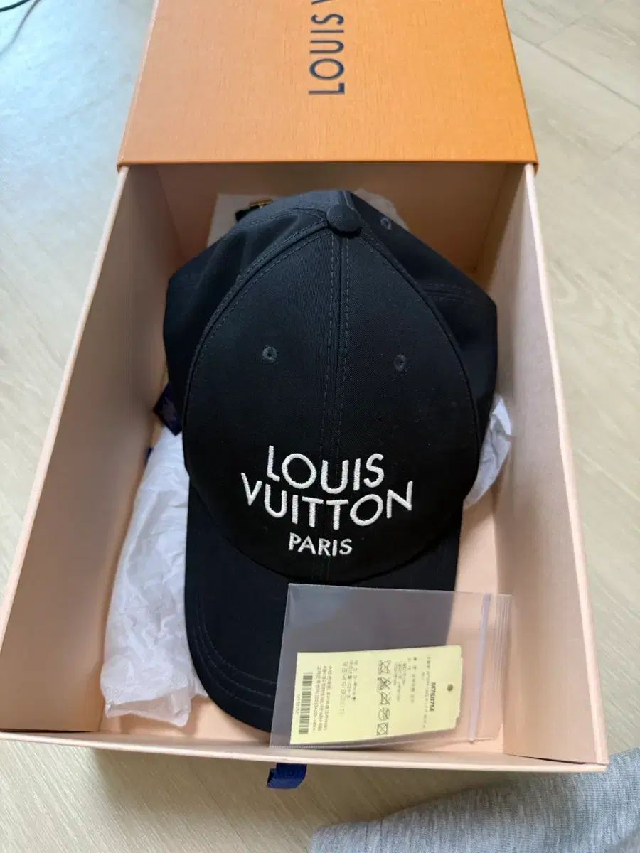 Louis Vuitton ルイヴィトン ベースボールキャップ 出品