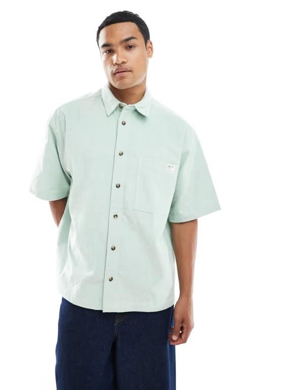 エイソス メンズ トップス シャツ ASOS DESIGN oversized cord shirt with badge GREEN グリーン