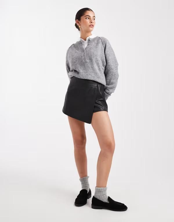ミスセルフフリッジ レディース ボトムス ハーフパンツ・ショーツ レザー フェイクレザー Miss Selfridge faux leather skort Black ブラック