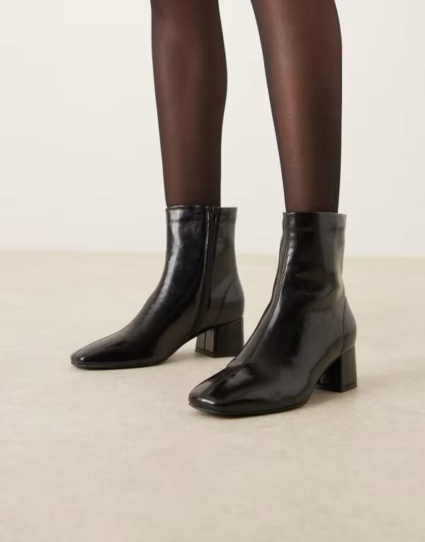 エイソス レディース シューズ ブーツ・レインブーツ アンクル ブーツ ヒール ASOS DESIGN Relay smart heeled ankle boots Black ブラック