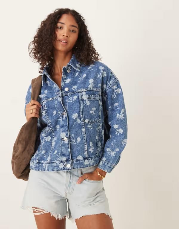 フリーピープル レディース アウター ジャケット・ブルゾン デニム ジャケット Free People Opal Swim denim jacket in mid wash Fallen Daisy デニム