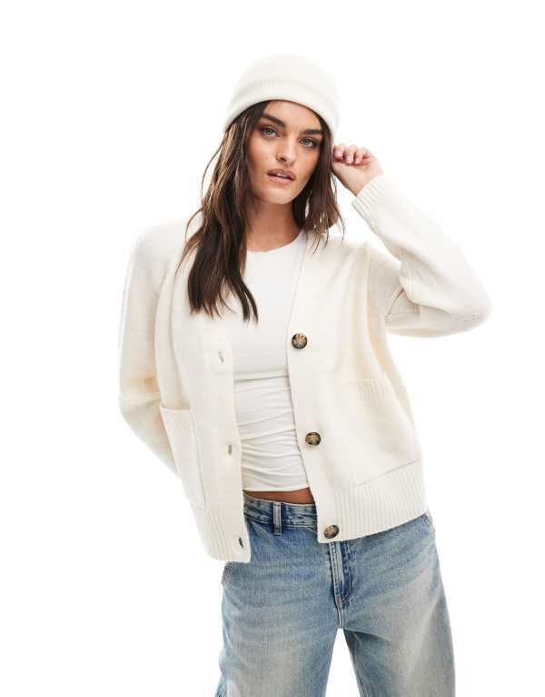 ヴェロモーダ レディース アウター カーディガン Vネック ボタンダウン ダウン Vero Moda vneck button down cardigan in cream Cream クリーム