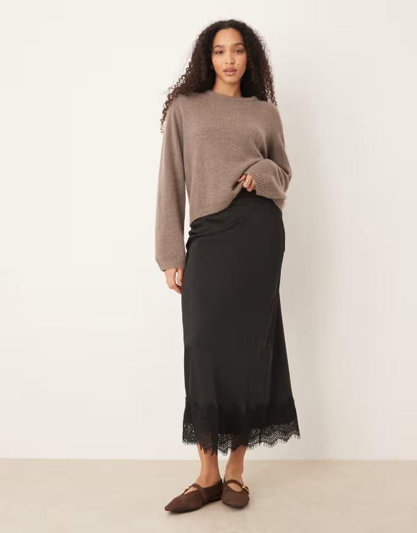 ヴィラ レディース ボトムスカート レーストリム サテン レース マキシ VILA satin maxi skirt with lace trim Black beauty ブラック