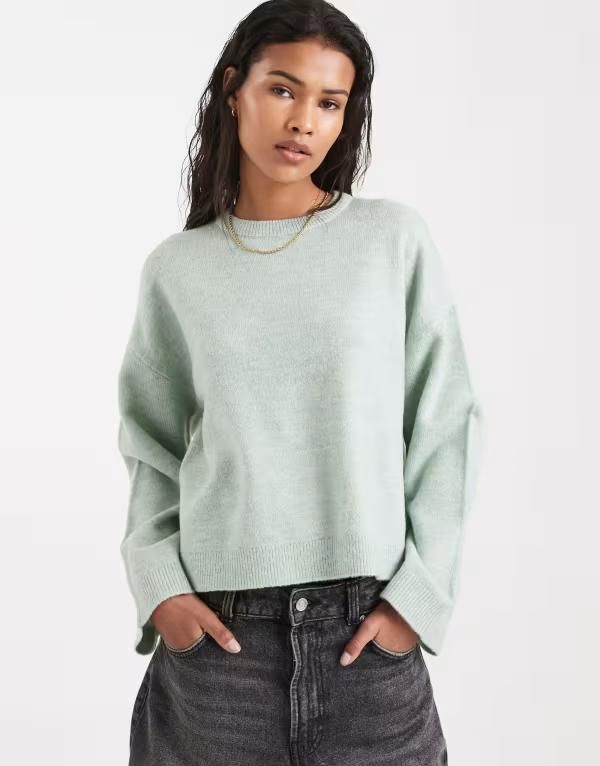 オンリー レディース アウター ニット・セーター ONLY round neck boxy sweater in light Ether グリーン