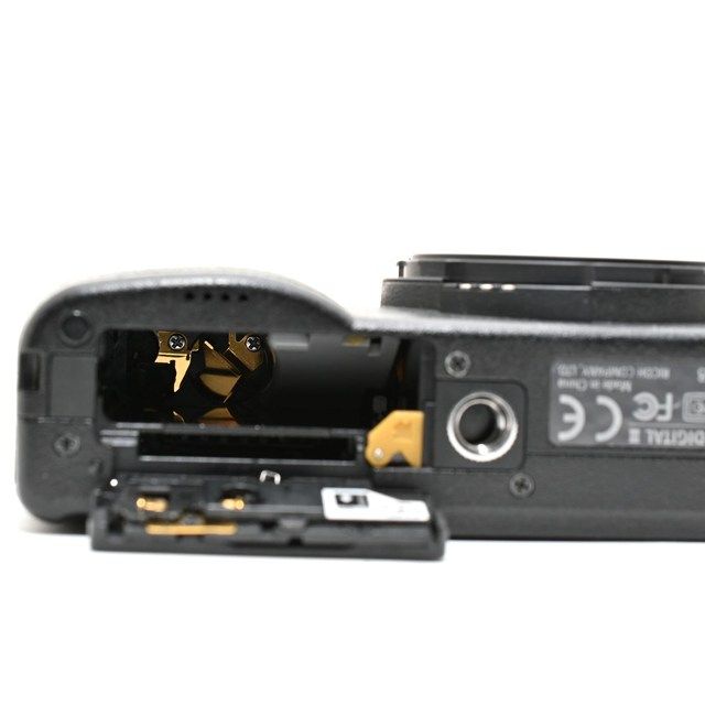 良品＞ RICOH GR DIGITAL III｜高級コンパクトデジタルカメラ