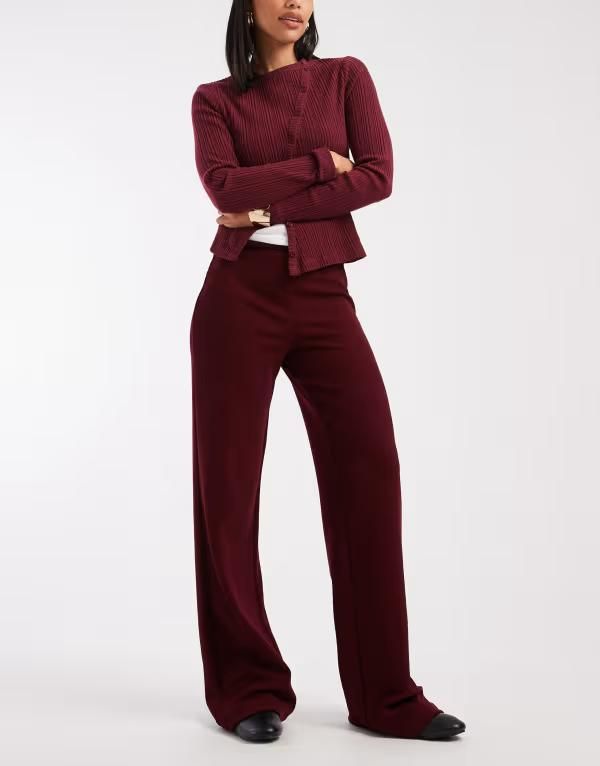 エイソス レディース ボトムス カジュアルパンツ リブニット ワイドレッグ ニット ASOS DESIGN wide leg heavyweight rib knit pants Burgundy バーガンディ