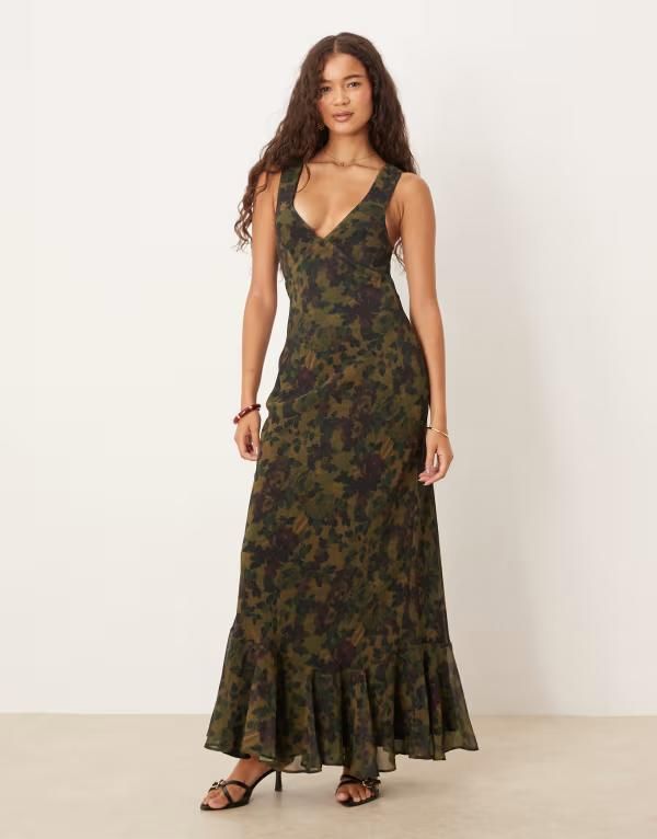 エイソス レディース トップス ワンピース マキシワンピース フラワー柄 プリント マキシ フラワー ASOS DESIGN maxi dress with strap back detail and frill hem in floral print Gre