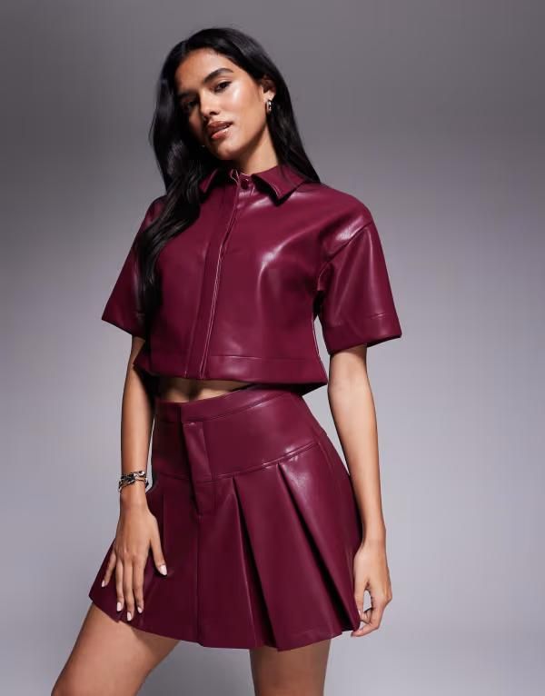 エイソス レディース ボトムスカート プリーツ ミニ レザー ASOS DESIGN leather look pleated mini skirt part of a set Burgundy バーガンディ