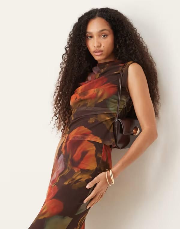 エイソス レディース トップス Tシャツ フラワー柄 プリント メッシュ フラワー ASOS DESIGN mesh blur floral printed top part of a set BROWN ブラウン