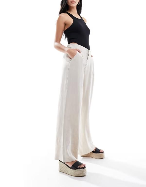 エイソス レディース ボトムス カジュアルパンツ ストレート パンツ リネン ASOS DESIGN relaxed straight leg linen mix pants in natural Natural