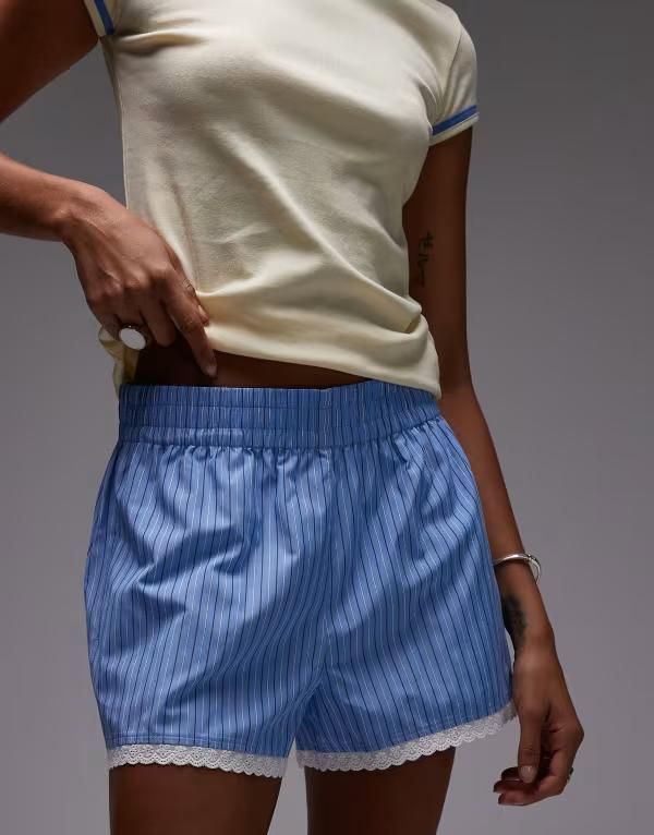 トップショップ レディース ボトムス ハーフパンツ・ショーツ レーストリム ショートパンツ レース Topshop high waisted striped lace trim boxer shorts Blue ブルー