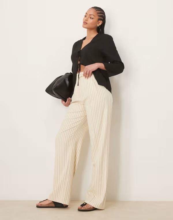 エイソス レディース ボトムス カジュアルパンツ ワイドレッグ パンツ トール ASOS DESIGN Tall tailored wide leg pants with pleat details in buttermilk stripe Buttermil