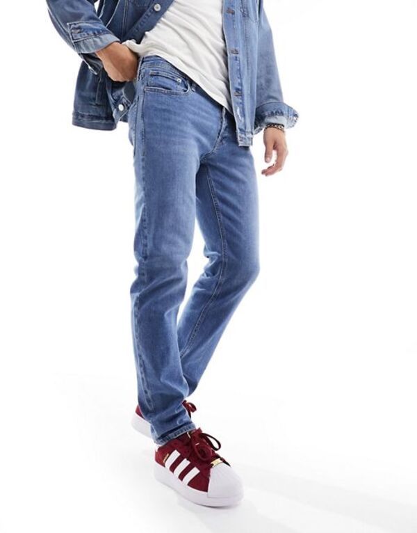 ジャック アンド ジョーンズ メンズ ボトムス デニムパンツ テーパードフィット Jack Jones Essentials Mike tapered fit jean in light wash Blue Denim デニム