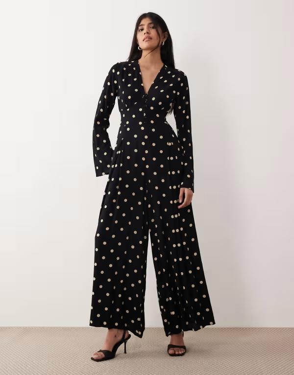 ノーバディーズ チャイルド レディース トップス ジャンプスーツ ドット柄 Vネック ドット Nobodys Child Valencia v neck button detail pleat front jumpsuit polka dot Black po