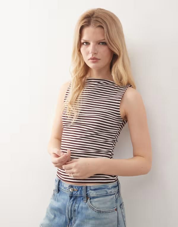 ウィークデイ レディース トップス Tシャツ ノースリーブ Weekday Annie soft boat neck sleeveless top stripes exclusive to ASOS Burgundy バーガンディ