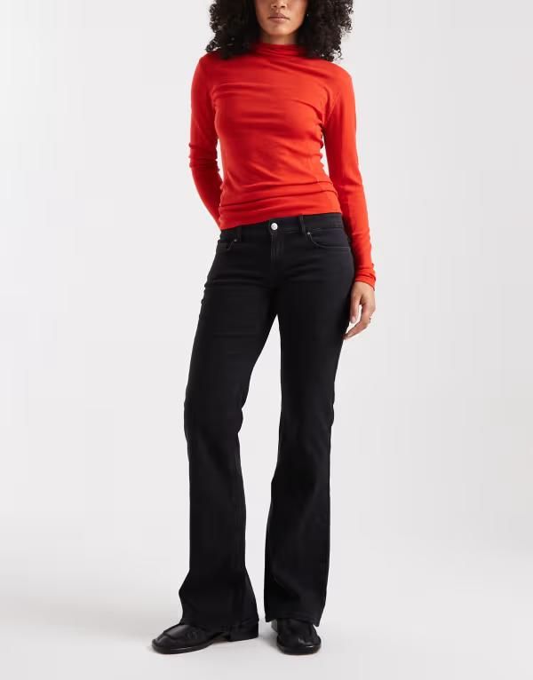 オンリー レディース ボトムス デニムパンツ ジーンズ ONLY Lola super lowaist flared jeans in washed Black ブラック