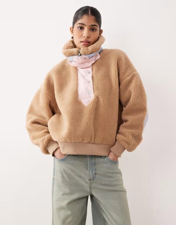 フォーラブアンドレモン レディース アウター コート セーター コントラスト For Love Lemons Caitlyn borg contrast elbow patch pullover sweater in camel キャメル