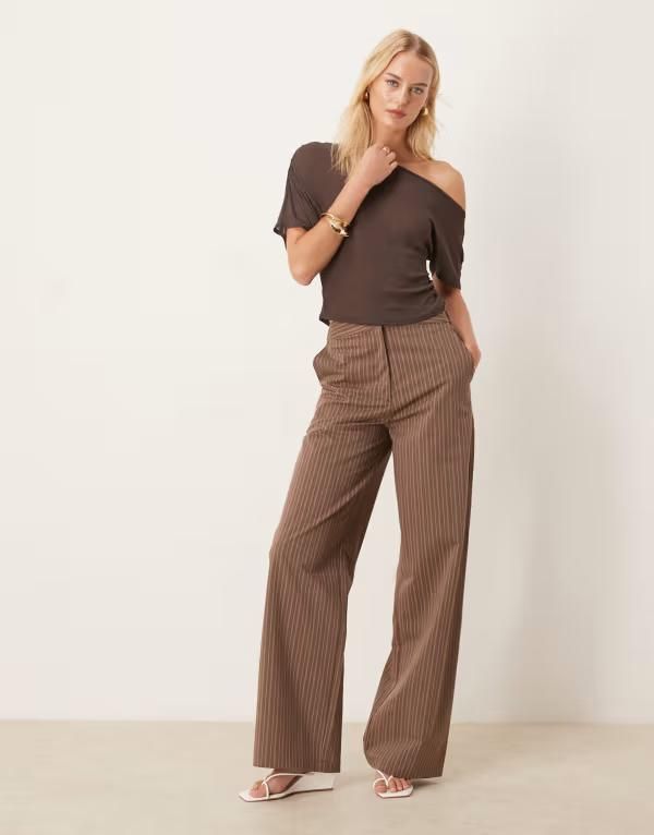 エイソス レディース ボトムス カジュアルパンツ ストレート パンツ トール ASOS DESIGN Tall tailored relaxed straight leg pants in coffee stripe COFFEE STRIPES コーヒー