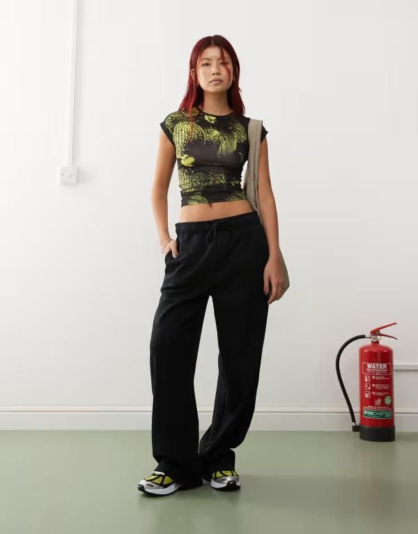 コルージョン レディース ボトムス カジュアルパンツ ストレート パンツ スウェットパンツ COLLUSION washed straight leg sweatpants Black ブラック