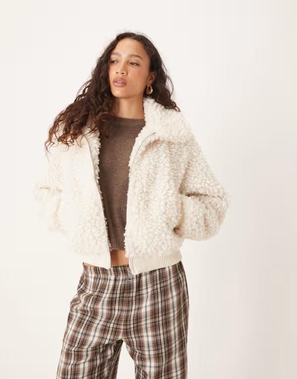 ブレーブソウル レディース アウター コート ジャケット Brave Soul faux shearling bomber jacket in cream CREAM クリーム