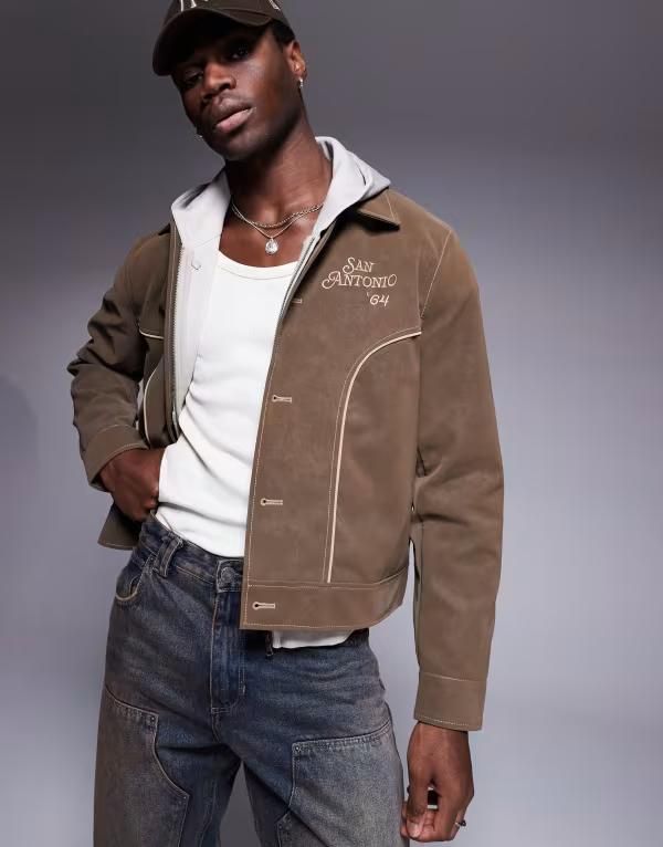 エイソス メンズ アウター ジャケット・ブルゾン スエード 刺繍 ジャケット ASOS DESIGN regular harrington faux suede embroidered jacket BROWN ブラウン