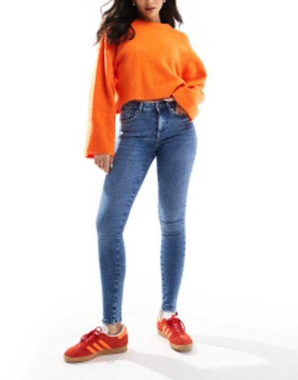 オンリー レディース ボトムス デニムパンツ ジーンズ ONLY push up skinny jeans in light LIGHT BLUE ブルー