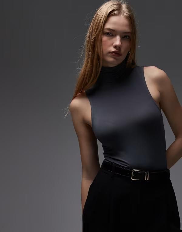 アンドアザーストーリーズ レディース トップス Tシャツ タートルネック ノースリーブ Other Storiesoft sleeveless turtleneck top Gray グレー