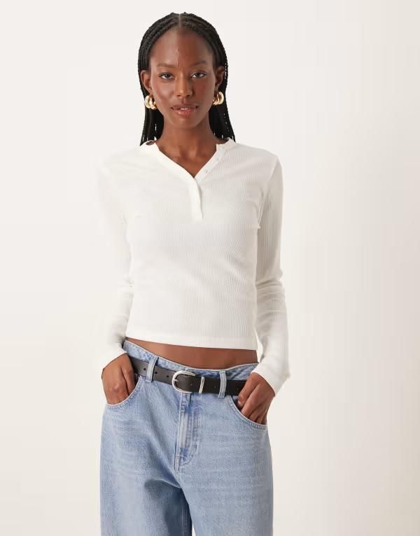 エイソス レディース トップス Tシャツ ニット ASOS DESIGN shrunken waffle knit long sleeve henley tee in cream クリーム