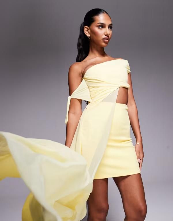 エイソス レディース トップス ワンピース カットアウト ミニワンピース ドレープ ミニ メッシュ オフショルダー ASOS DESIGN offshoulder cutout mini dress with mesh drape in yellowイエロー 8,151円
