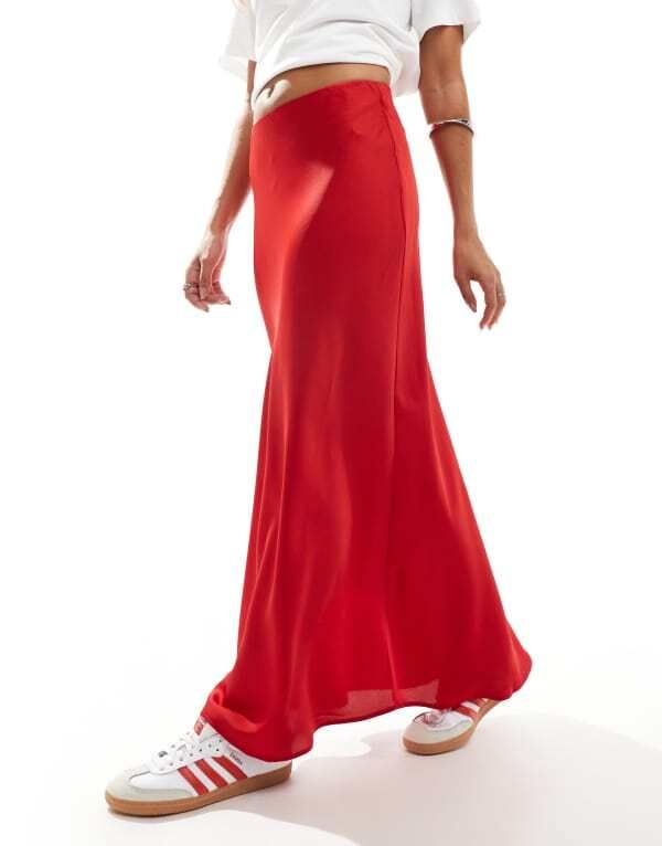 ヴィラ レディース ボトムス スカート サテン マキシ Vila satin maxi skirt RED レッド