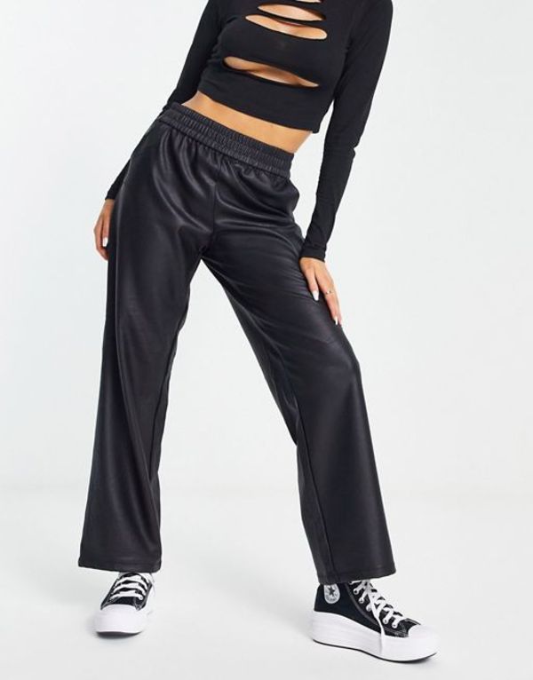 オンリー レディース ボトムス カジュアルパンツ ストレート パンツ レザー フェイクレザー Only faux leather elasticated waist straight leg pants Black ブラック
