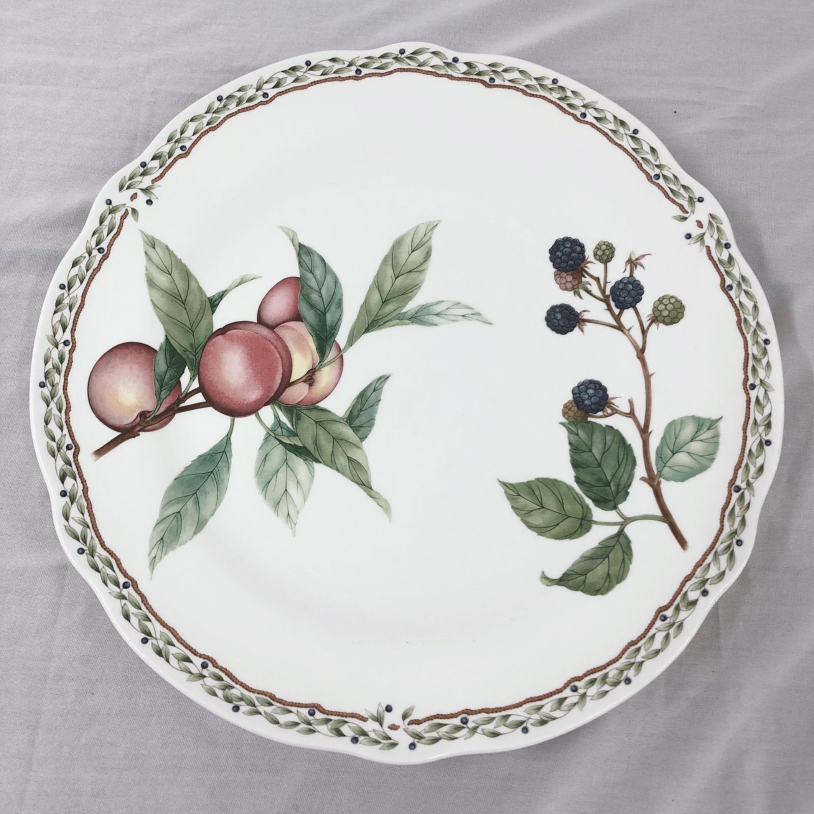 Noritake ブドウ柄皿 5枚セット Noritake ブドウ柄皿 5枚セット 【公式通販】