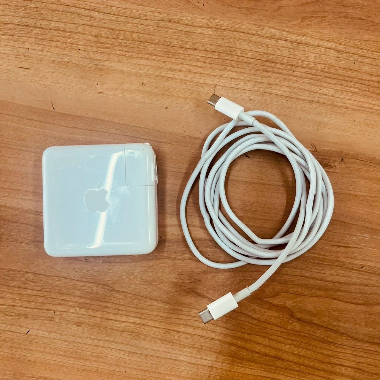 MacBookPro 状態◎OSインストール済 値段交渉可！ 動作確認済み】 MacBook pro 13インチ 2022 アップル Apple M2 16GB
