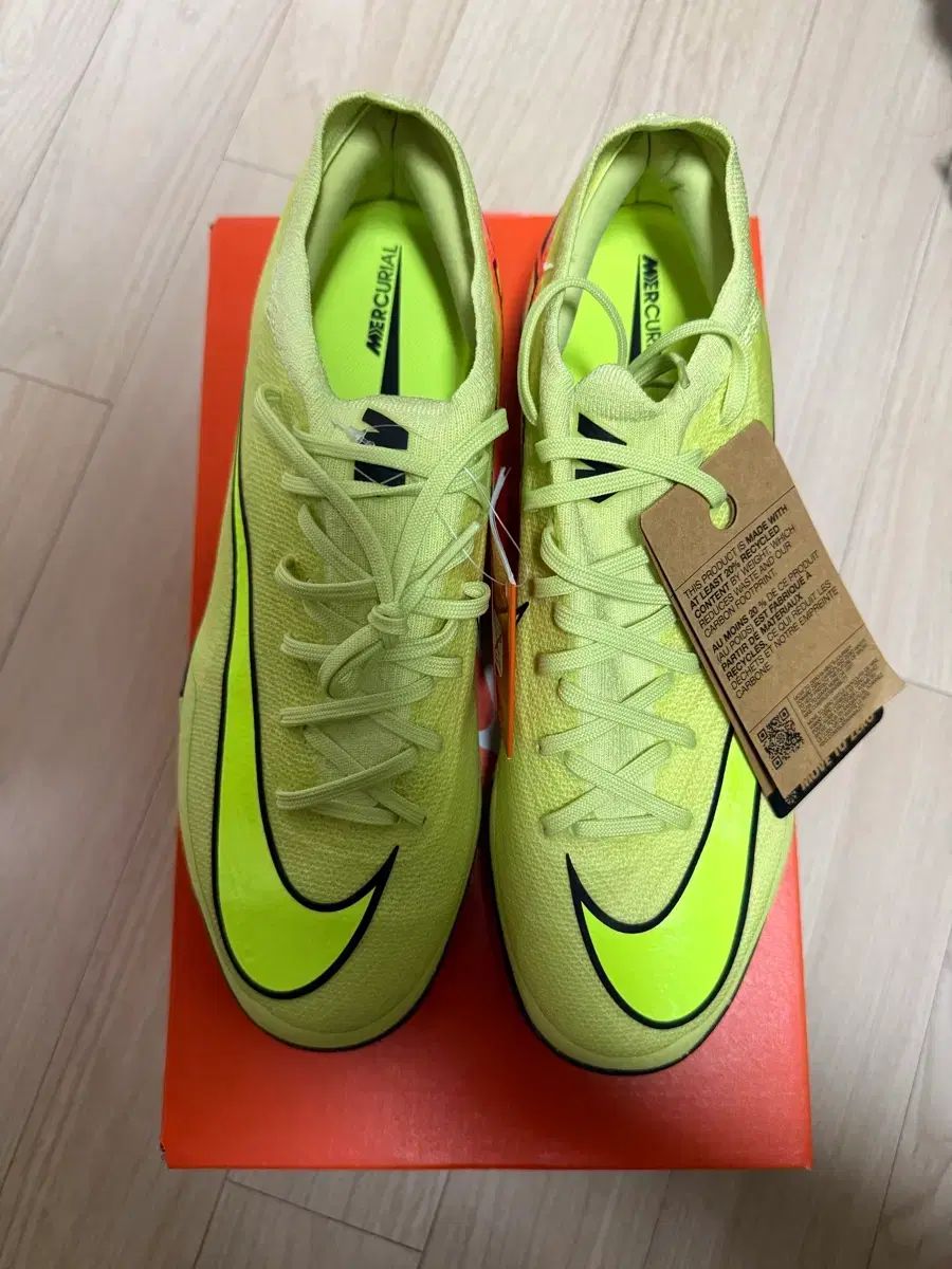 NIKE ヴェイパー プロ TF 270 サッカーシューズ (新品) 出品