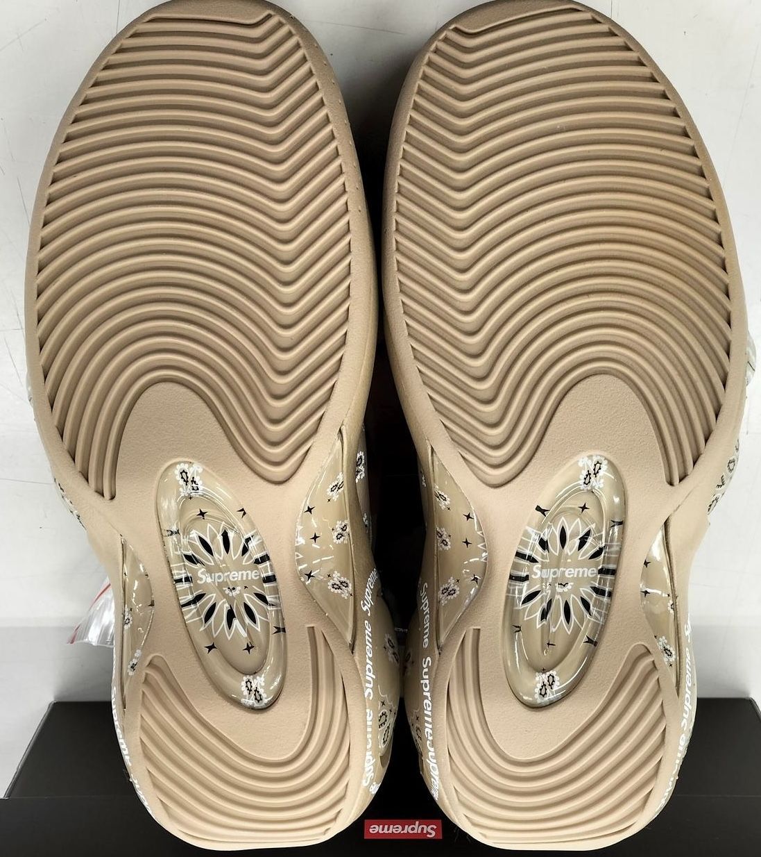 NIKE × SUPREME AIR ZOOM FLIGHT 95 SP スニーカー メンズ ナイキ シュプリーム