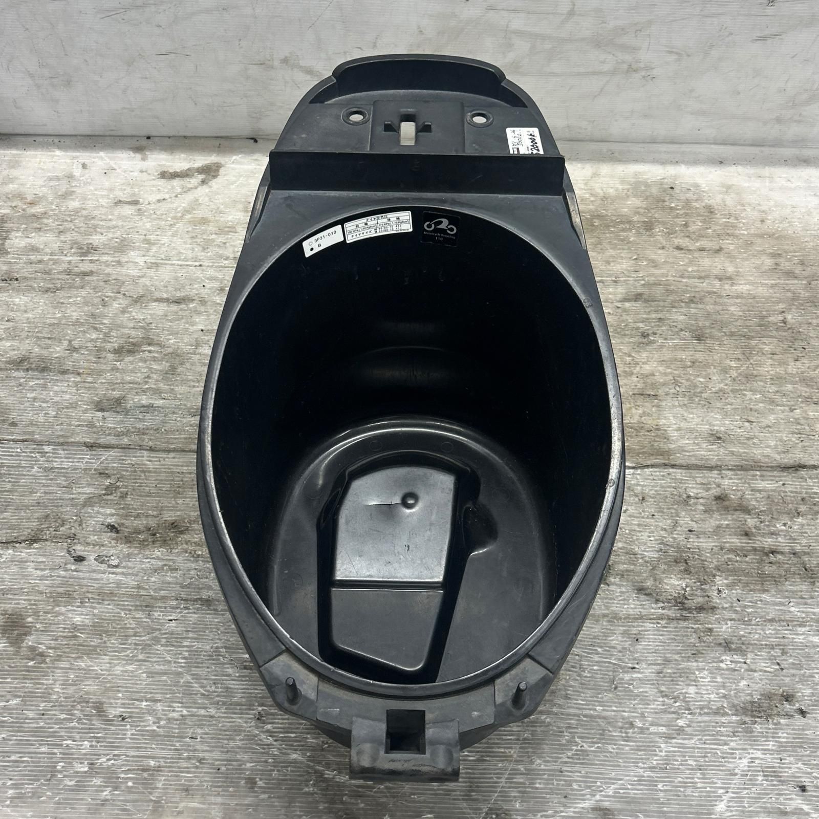 YAMAHA ジョグ SA36J メットインボックス ヤマハ