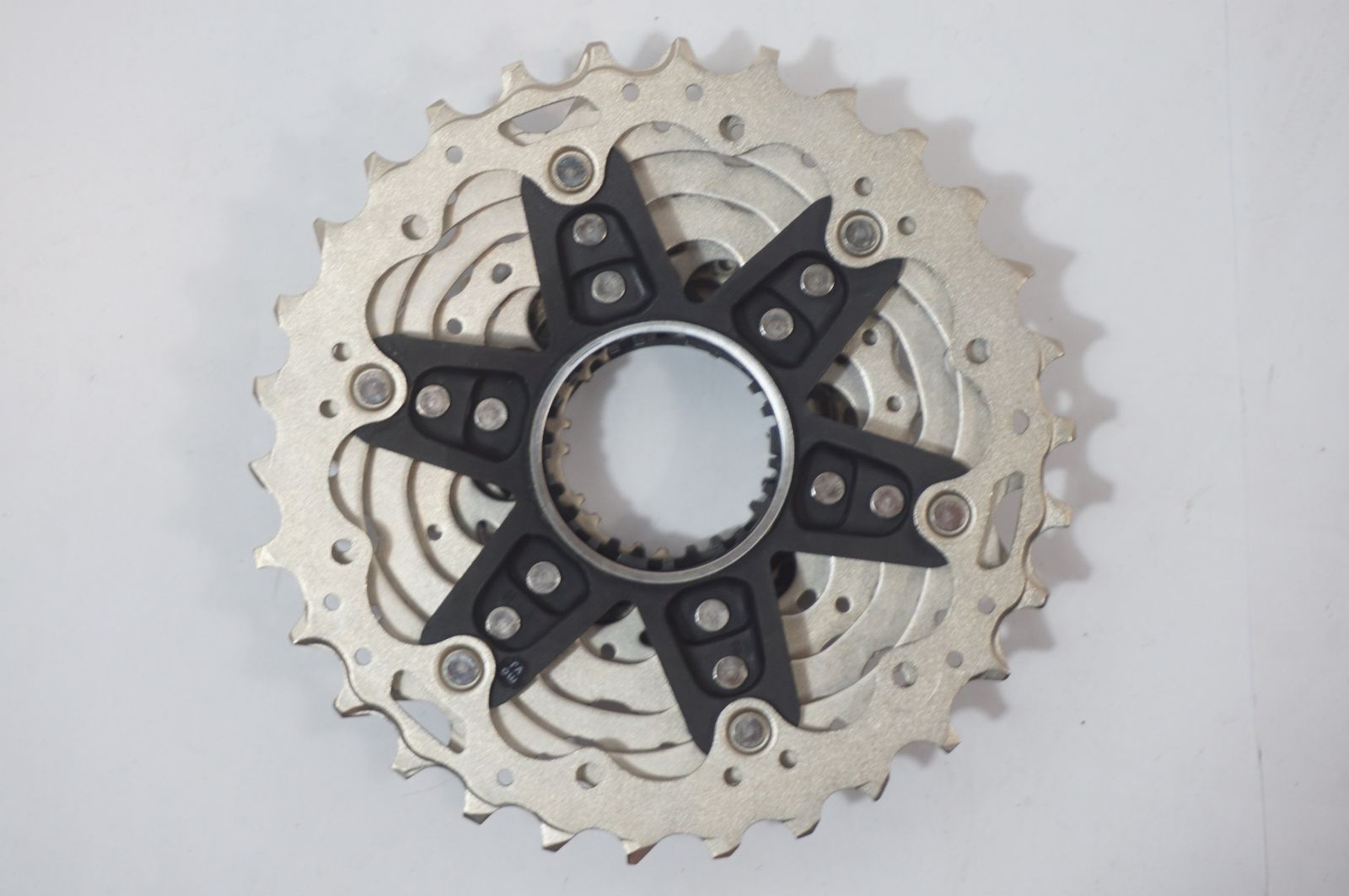SHIMANO 「シマノ」 ULTEGRA CS-R8101 11-30T スプロケット