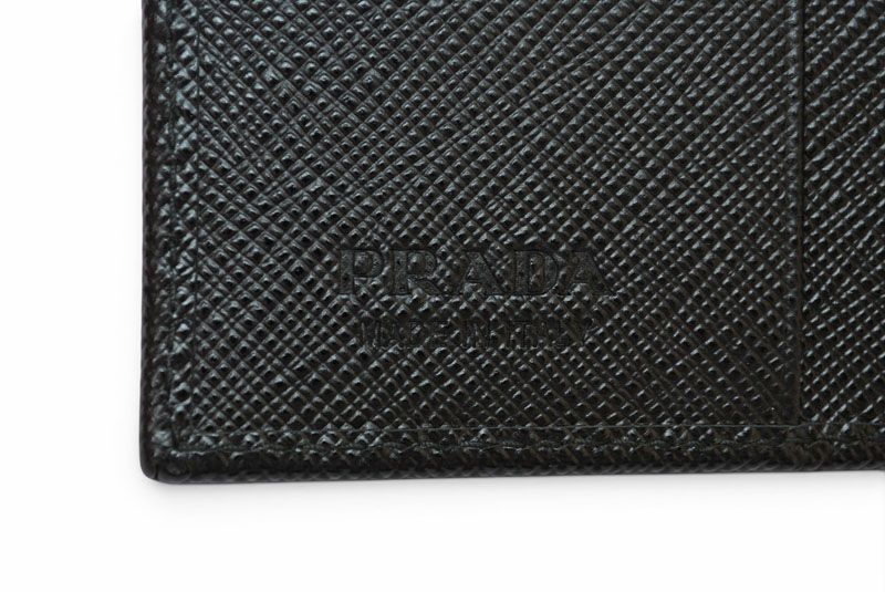 プラダ 未使用 財布/札入れ/カードケース 二つ折り アウトレット