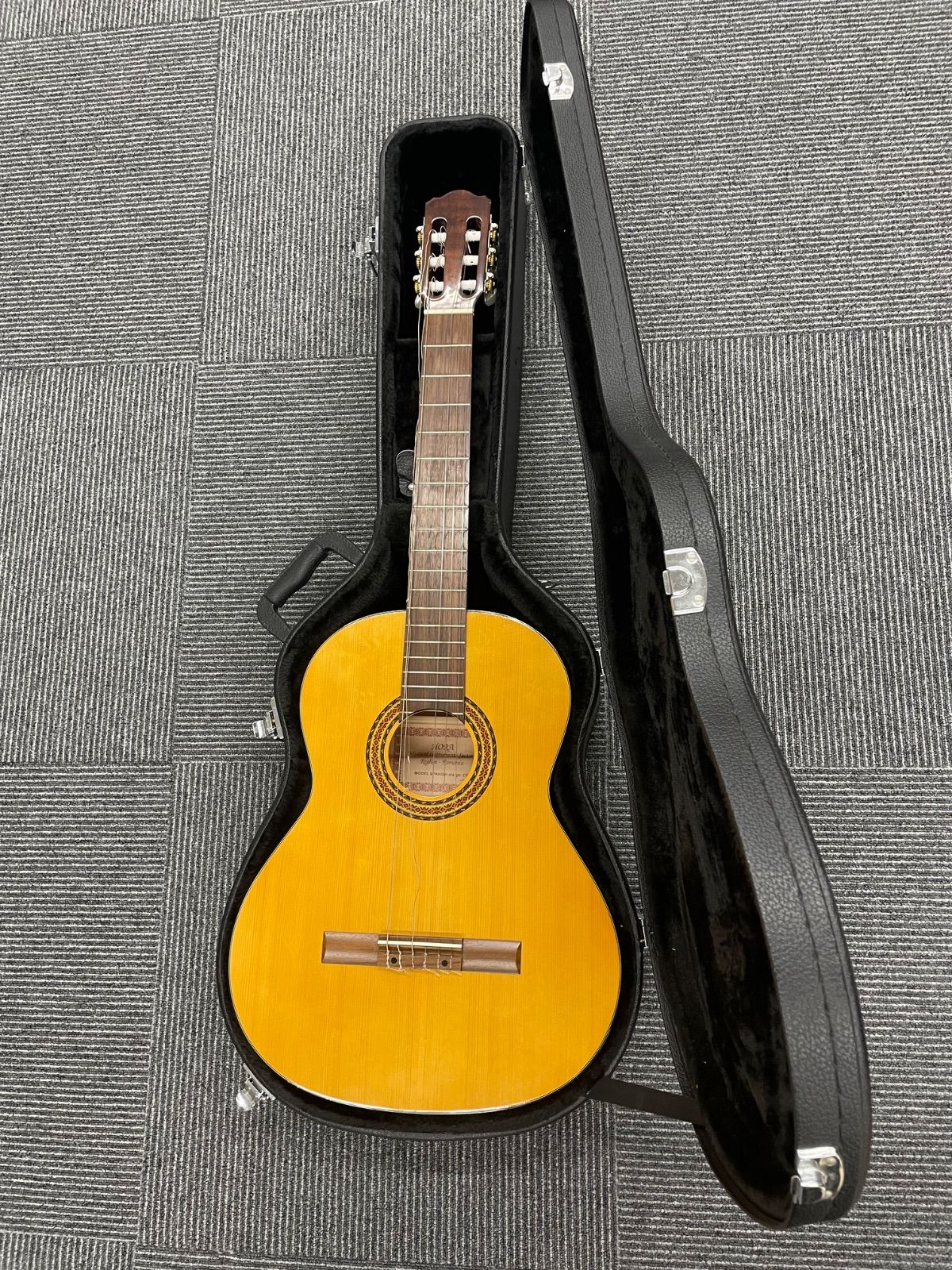 ￥　美品　HORA 　オラ　総単板　ミニギター　メイプル　ルーマニア製【棚無1】【1.8】