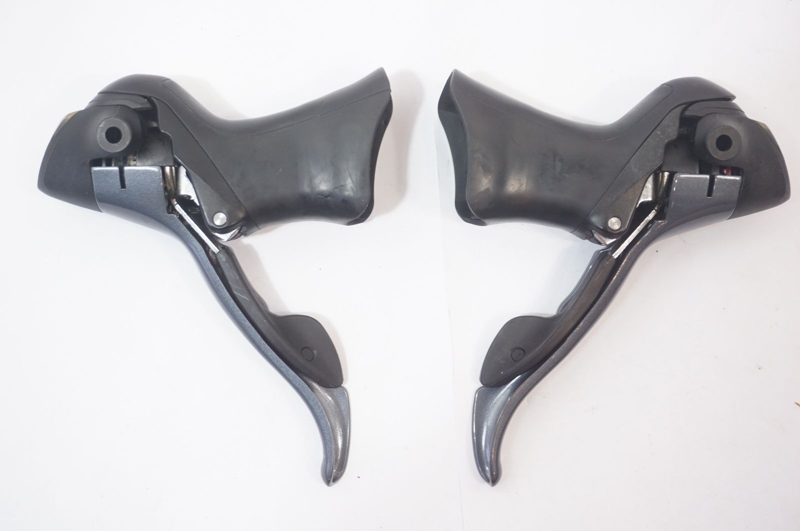 SHIMANO 「シマノ」 CLARIS ST-2400 デュアルコントロールレバー