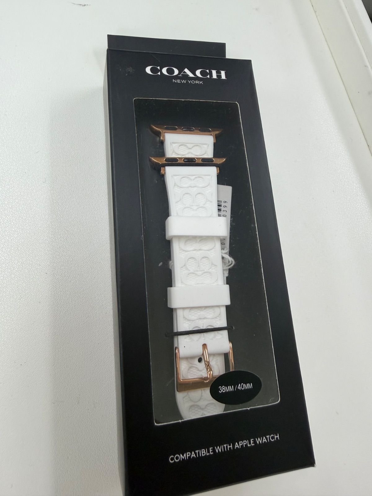 ◆新品 未使用 COACH Apple Watch 38/40MM用 バンド ラバー ホワイト◆