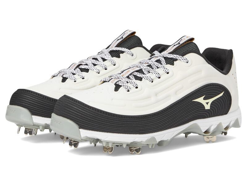 ミズノ レディース シューズ スニーカー Mizuno 9Spike Swift 8 Low Metal WhiteBlack ホワイト