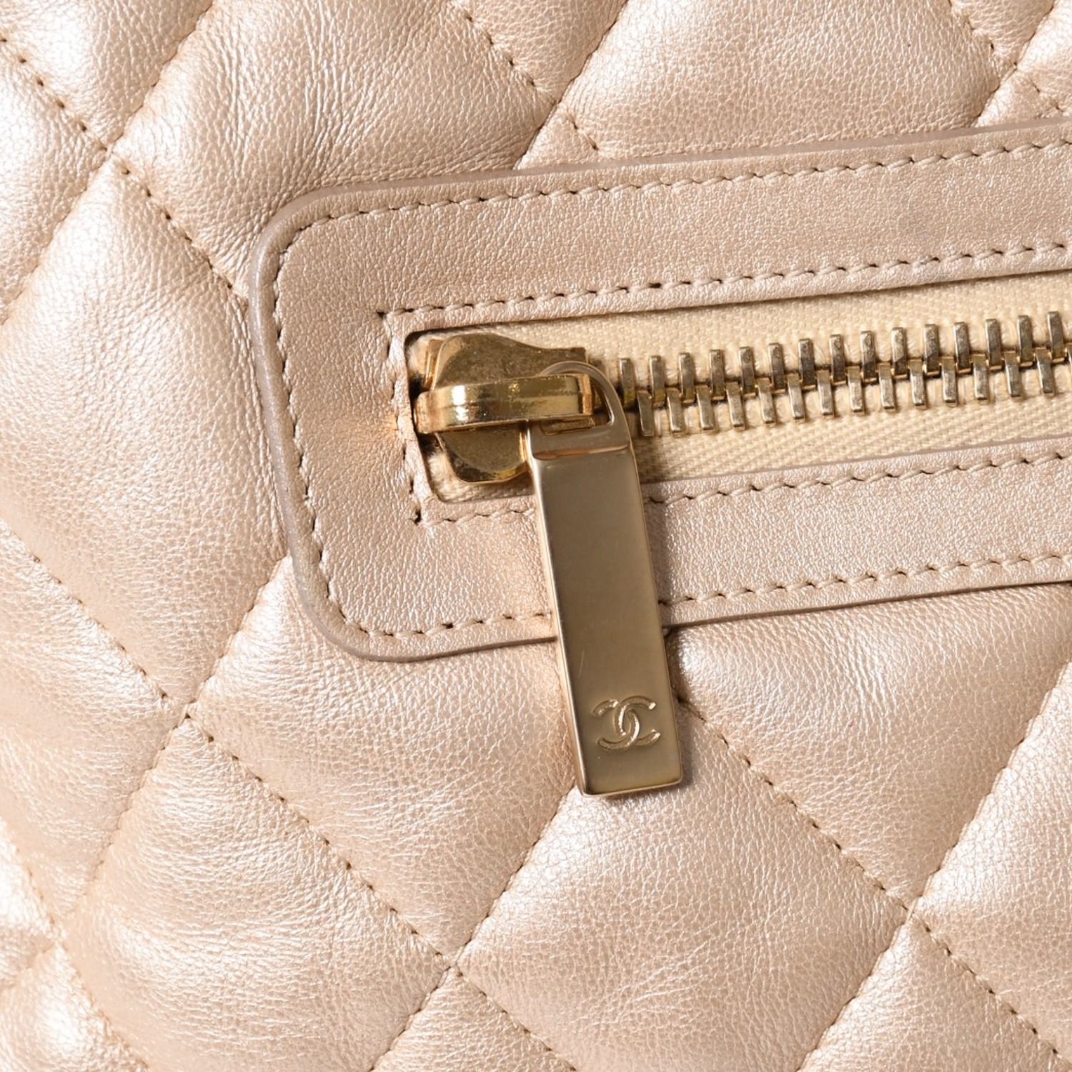 極美品 CHANEL シャネル コココクーン ハンドバッグ A47205 7番台 ココ