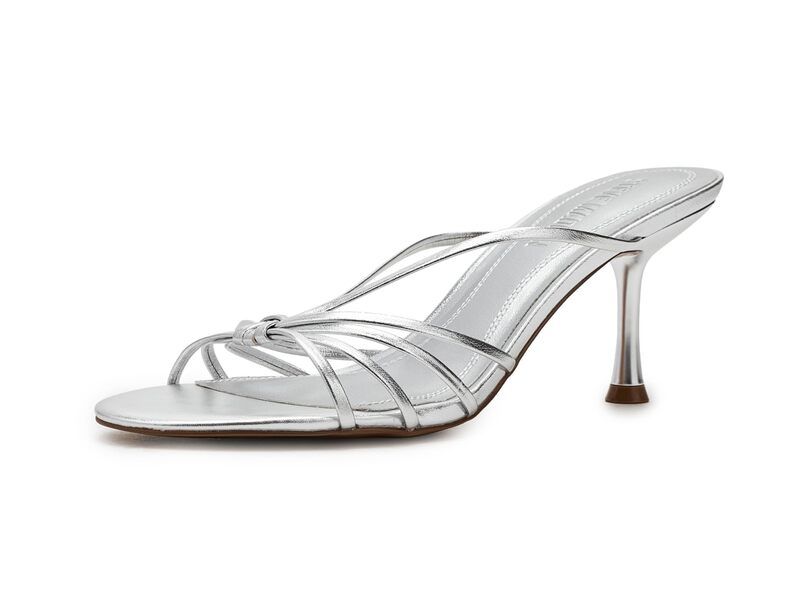 スティーブ マデン レディース シューズ スニーカー Steve Madden Edna Silver Leather シルバー