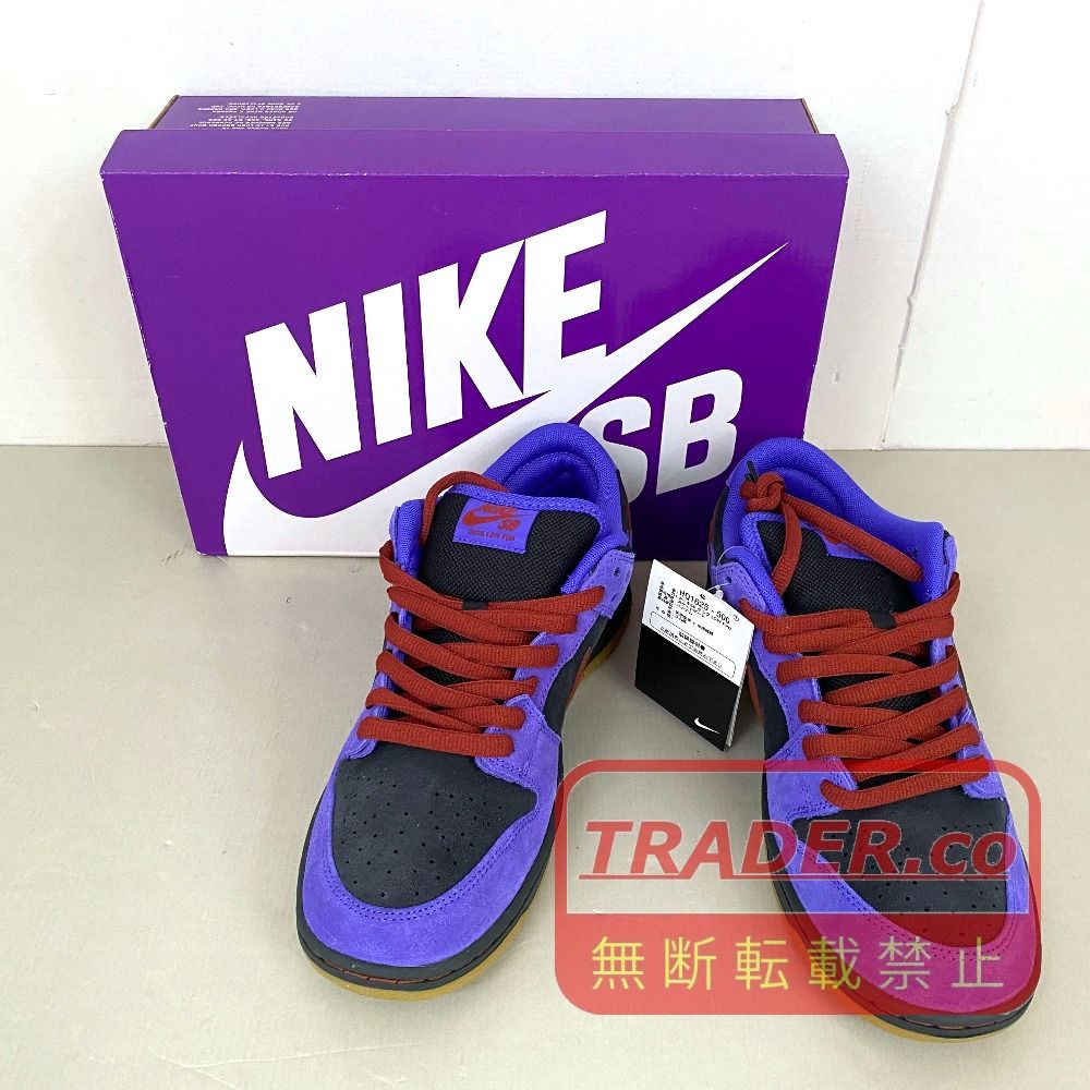 03w26697【タグ/箱付き美品】Nike SB Dunk Low Pro 